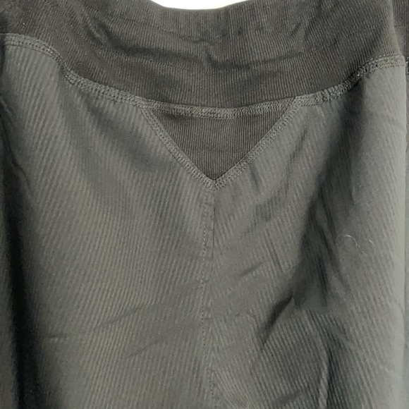 Balance Collection outdoor capris S - Picture 6 of 8